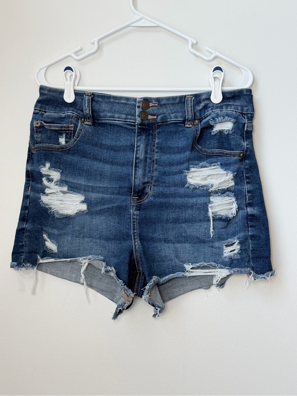 American Eagle Curvy Hi-Rise Shortie Distressed Jean Shorts Size 14